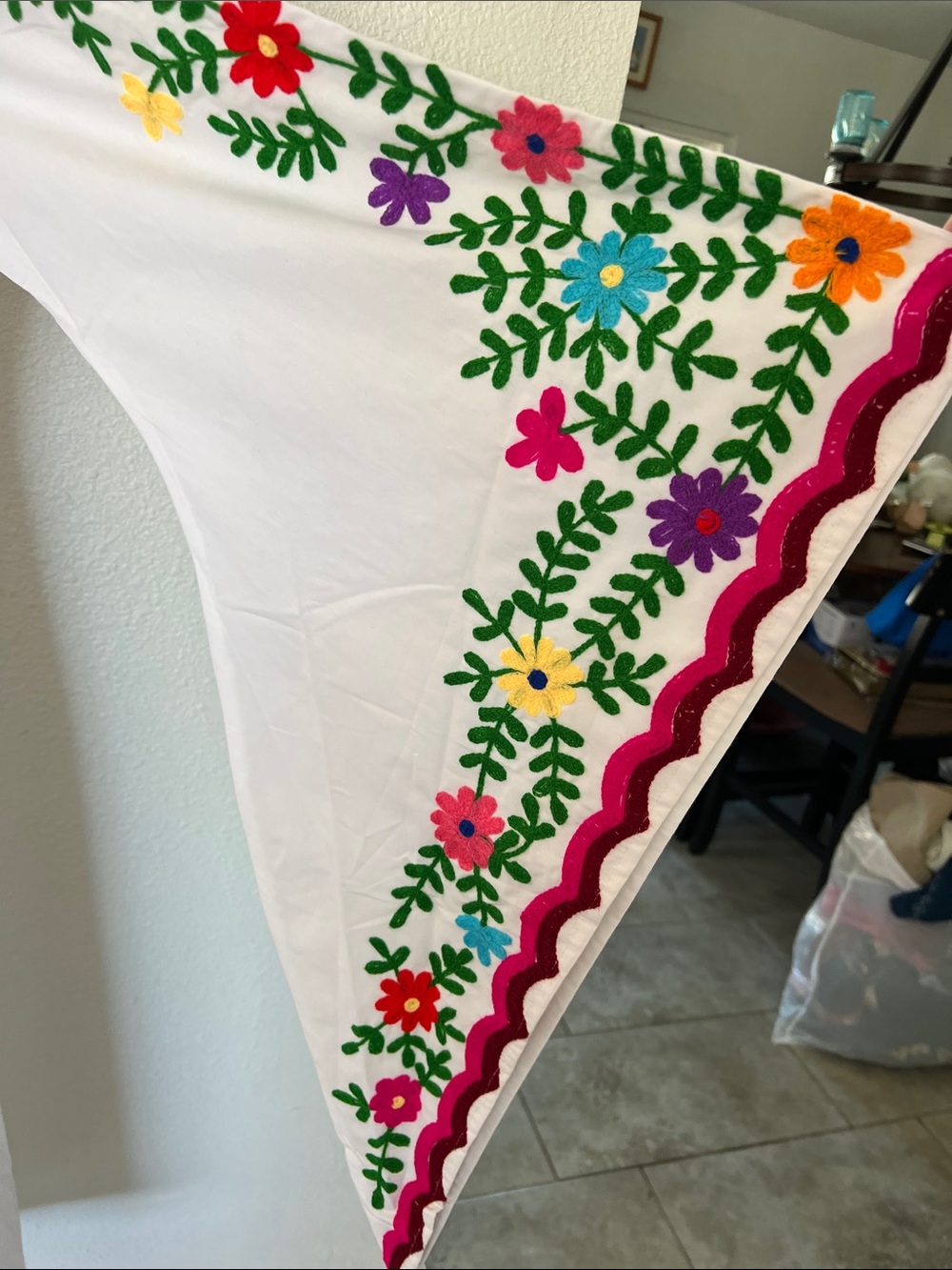 Embroidered white Maxi Dress with Multicolor Floral & Peacock sz Lrg - Picture 5 of 6
